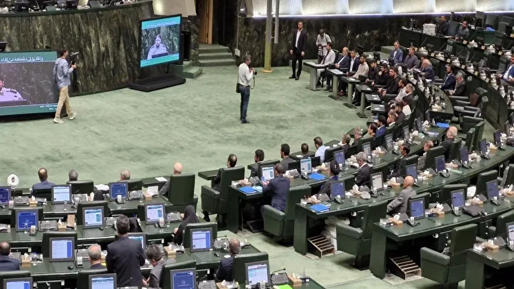 ۱۰۸ نماینده خواستار همه‌پرسی برای پرداخت مستقیم یارانه شدند