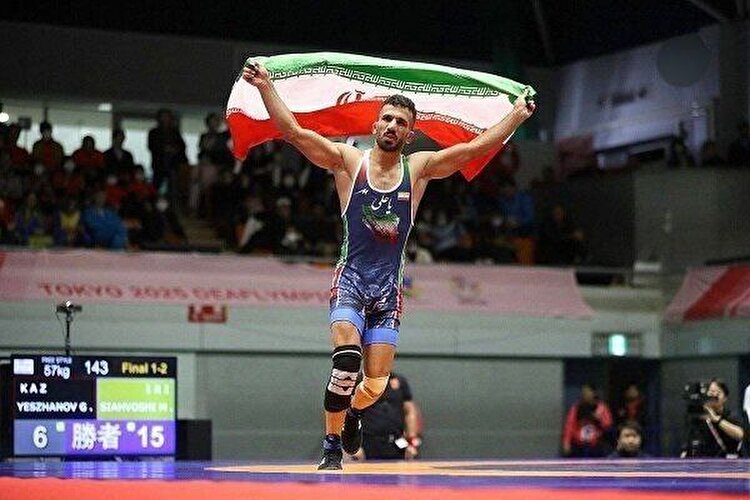 آغاز روز دهم با طلایی شدن کشتی آزاد