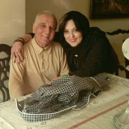 تصاویر بازیگران معروف ایرانی با پدر و مادرشان