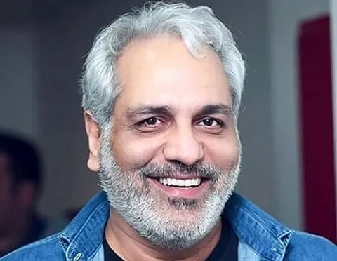 ماجرای قطع شدن انگشت دست مهران مدیری