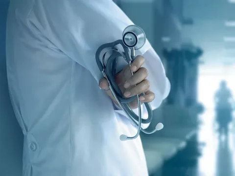 ترفند برخی پزشکان برای گرفتن زیرمیزی