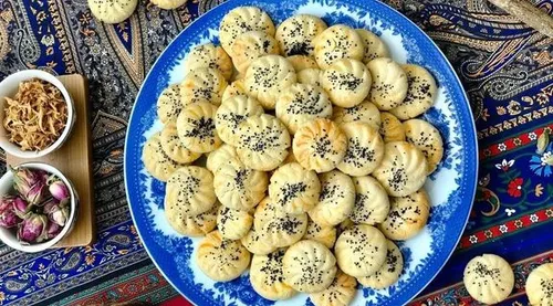 آموزش تهیه شیرینی برنجی مخصوص نوروز