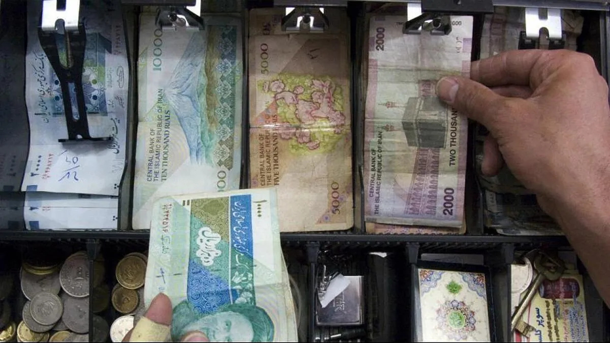 حذف ۴ صفر پول تصویب شد