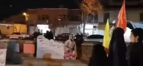 لحظات جمع آوری متحصصین مقابل مجلس توسط پلیس