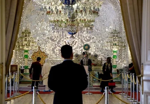 مسافران نوروزی در کاخ سعدآباد + عکس