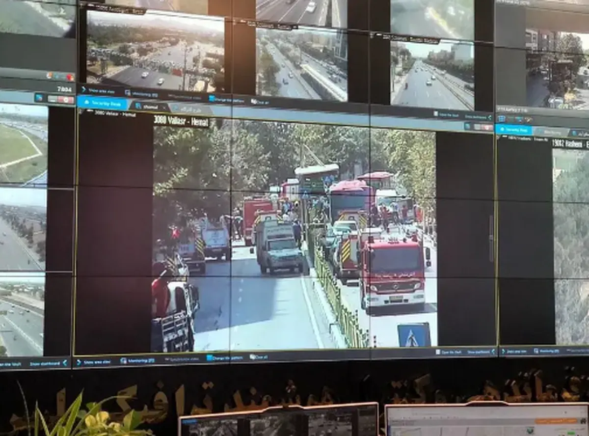 ادامه محدودیت‌های خیابان ولیعصر به دلیل ترکیدگی لوله آب