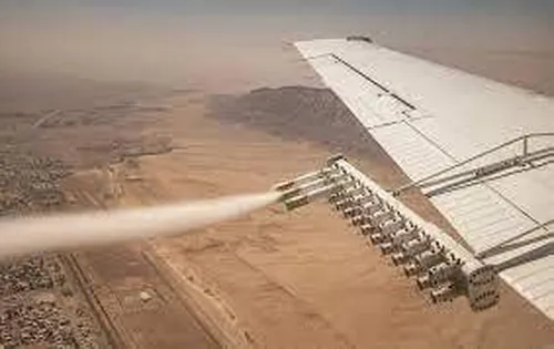 امارات متحده عربی برای مقابله با مشکل کم&zwnj;آبی ابر&zwnj;ها را بارور می&zwnj;کند