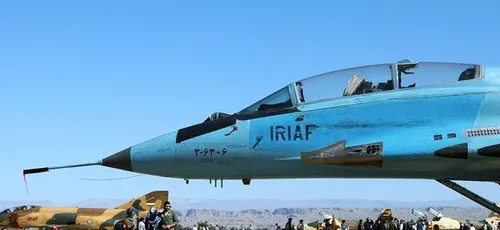 لحظه سوختگیری هوایی اف ۱۴ از بوئینگ ۷۰۷