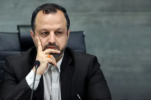 خاندوزی: تمرکز بر اخذ مالیات از دانه&zwnj;درشت&zwnj;هایی است که فرار&zwnj;های مالیاتی بزرگ دارند