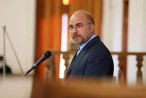 دیدار احساسی کودکان خردسال با رهبر انقلاب