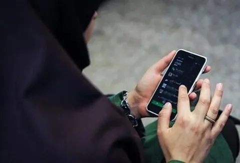 گوشی هوشمند زندگی‌ را بلعید!