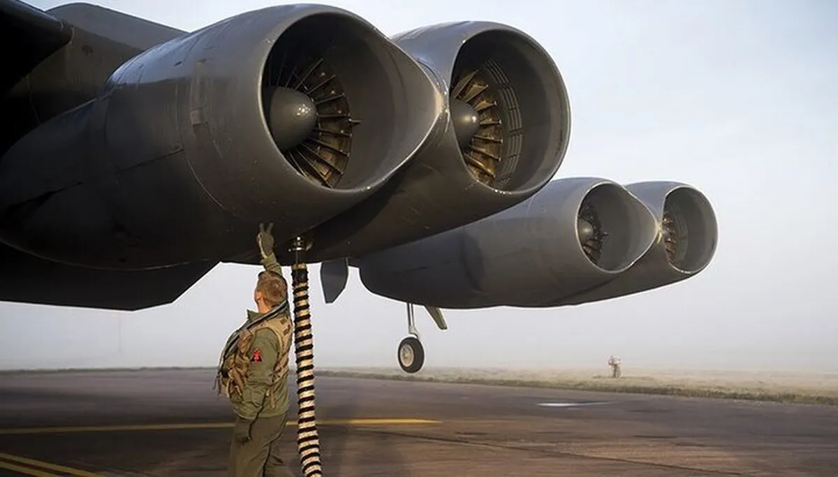 مورد استثنایی بمب‌افکن بی ۵۲