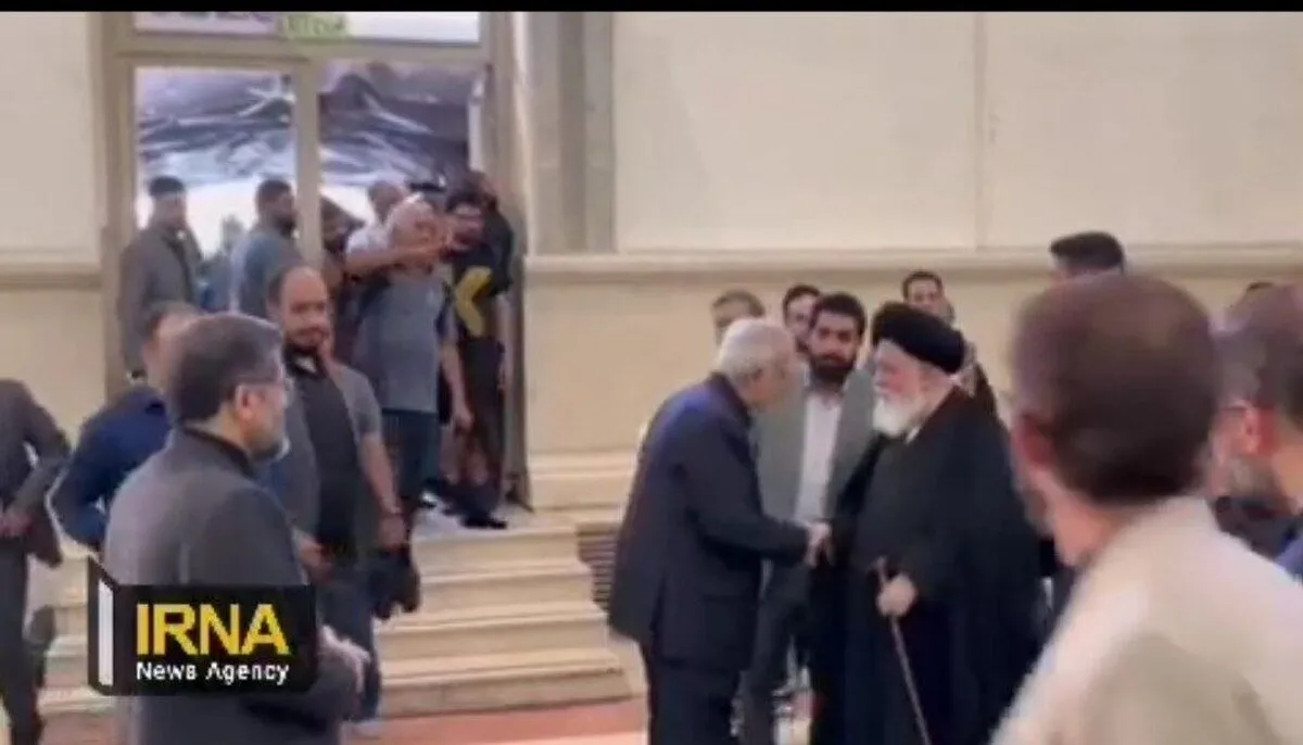 تصویری از علم الهدی در مراسم چهلم ابراهیم رئیسی