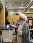 حضور مداحان و سخنرانان در پای صندوق‌های رأی