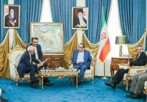 جوزپ بورل در خیابان‌های تهران + فیلم