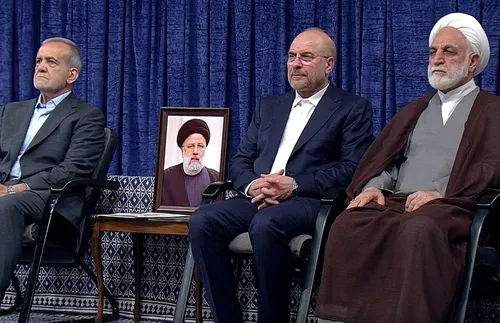مداحی حسین الاکرف از بحرین در مصلی تهران