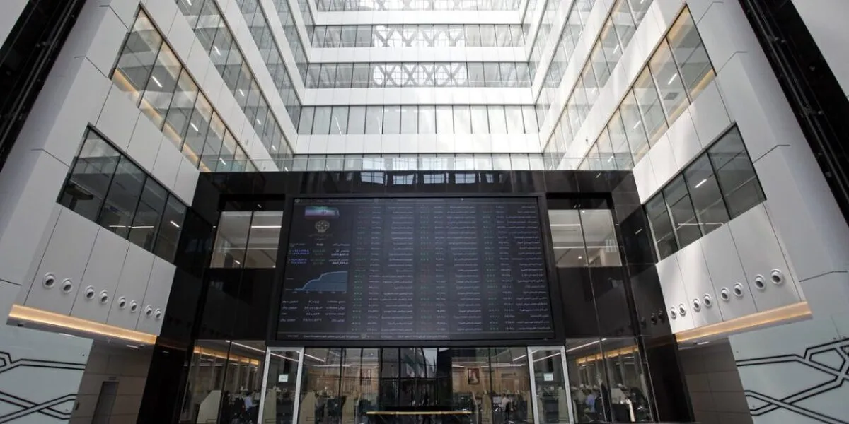 بورس روی مرز ترس