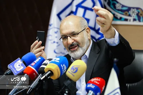 تصاویر رونمایی از تقلب یابِ کنکور!