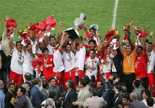پرسپولیس به دنبال پوکر در جدال با سپاهان