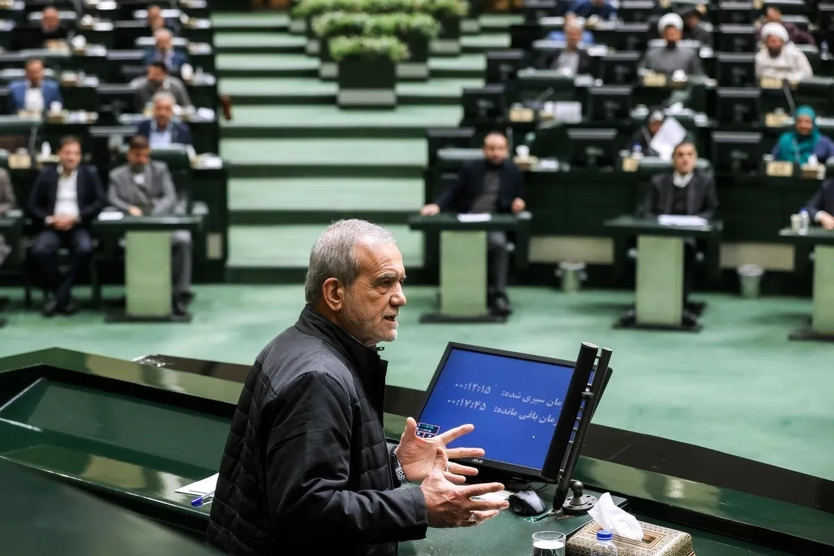 پزشکیان در دفاع از همتی:مگر می‌شود در ۶ ماه معجزه کرد؟