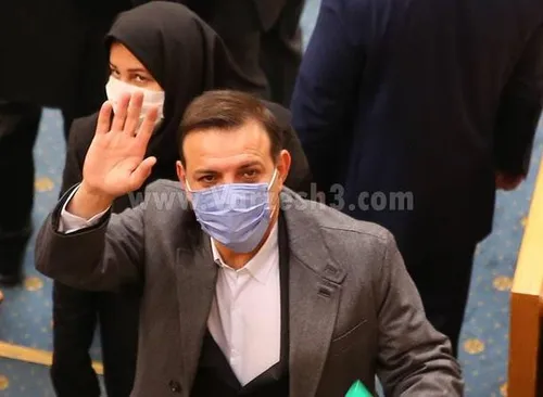عزیزی&zwnj;خادم ۲ سال محروم شد!