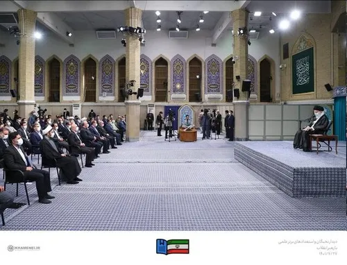 رهبرانقلاب: جوانان نخبه، هر کجا که باشند، امید خلق می&zwnj;کنند