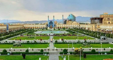 (فیلم) میدان نقش جهان اصفهان از زاویه متفاوت