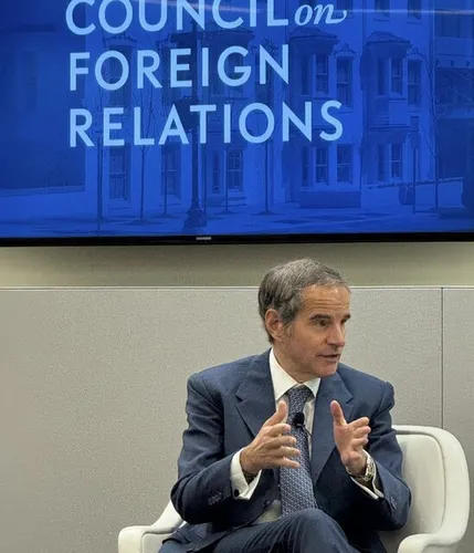 گروسی: ویتکاف و عراقچی بسیار حرفه&zwnj;ای هستند