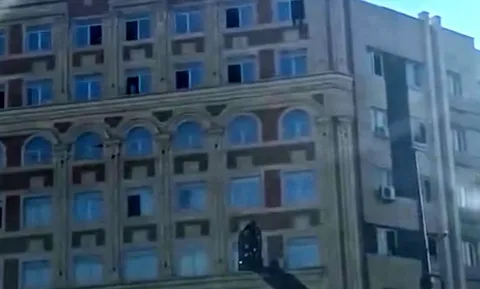 خودکشی مردی در خیابان پیروزی
