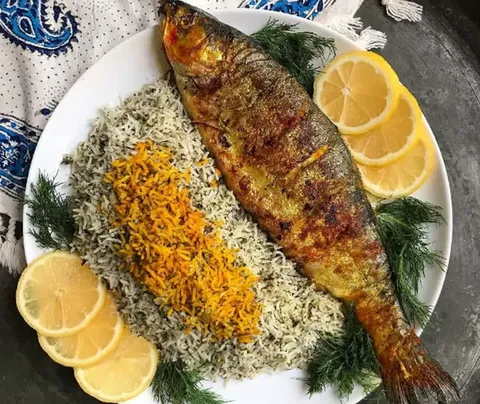 رستوران‌های هراز و فیروزکوه باید پروانه گردشگری داشته باشند