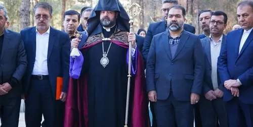 دیدار پزشکیان با خانواده دو شهید مسیحی دفاع مقدس