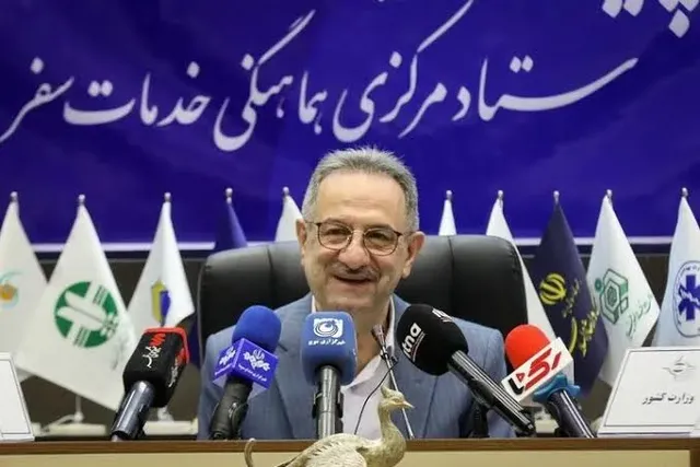 قطعی برق در نشست خبری معاون گردشگری قطع شد + فیلم