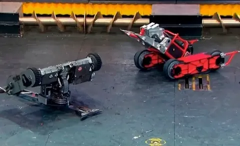 نبرد تماشایی ربات‌های جنگجو