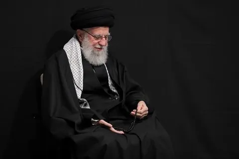 پیام تسلیت رهبر انقلاب اسلامی و اعلام عزای عمومی در پی درگذشت شهادت‌گونه رئیس‌جمهور و همراهان گرامی ایشان