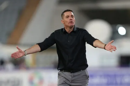 بازیکنی که پول حرفه‌ای می‌گیری، باید حرفه‌ای رفتار کنی!