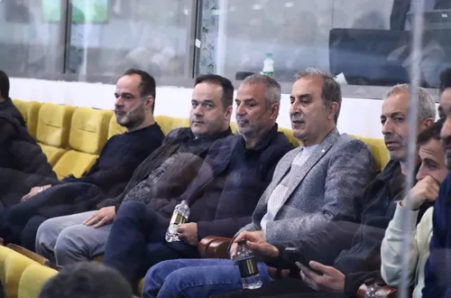 عقاب پرسپولیس مهمان ویژه آزادی بود!