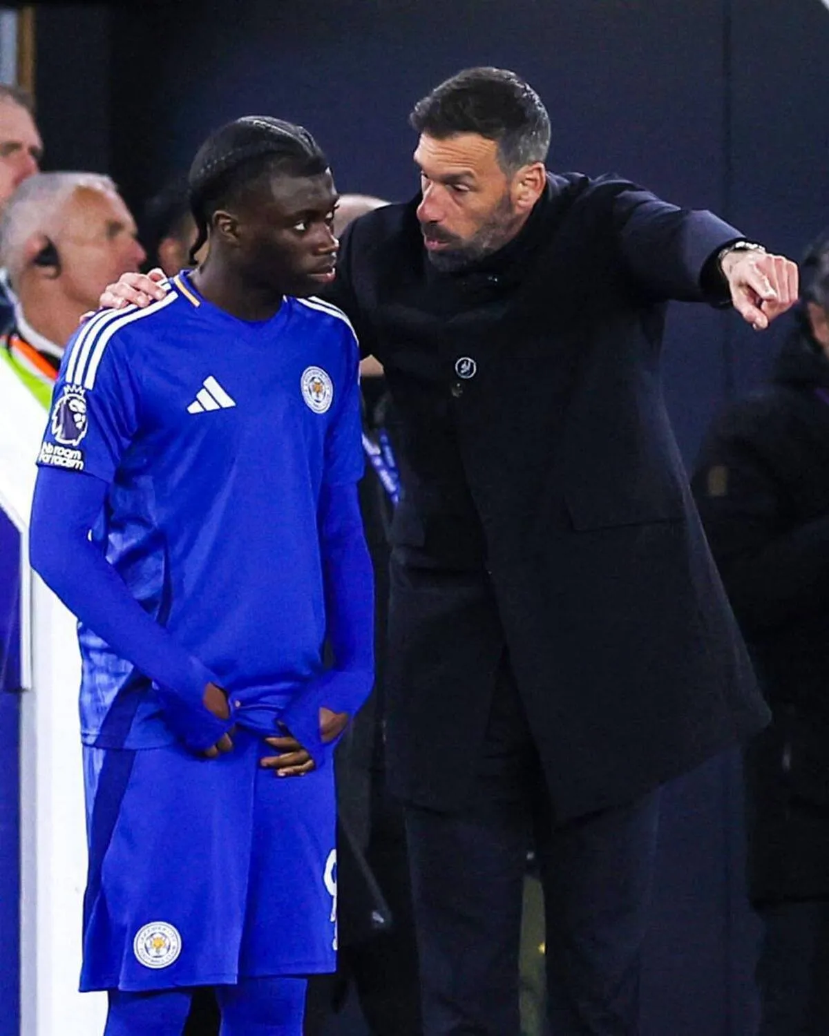 بازیکن ۱۵ ساله از پوشیدن پیراهن دارای اسپانسر سایت شرط‌بندی تیم منع شد!