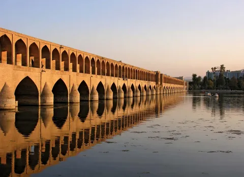 بازگشایی زاینده رود برای کشت پاییزه