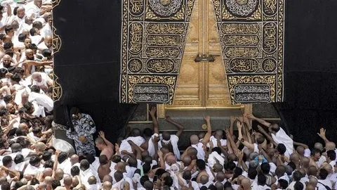 ممنوعیت توزیع مطبوعات و فیلم‌برداری در حج