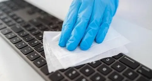 عواقب غیرمنتظره تمیز نکردن صفحه کلید کامپیوتر