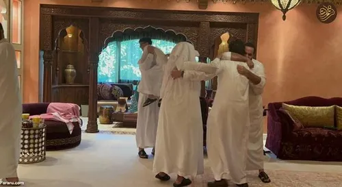 لحظه خوشحالی بن سلمان از پیروزی عربستان مقابل آرژانتین + تصاویر