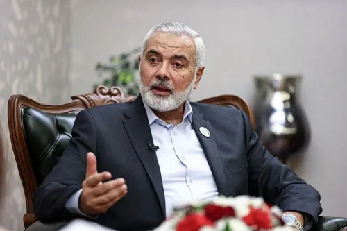 آخرین تصاویر از شهید «اسماعیل هنیه» در کنار برج میلاد تهران