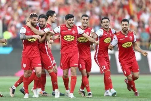 ناهید کیانی در بغل علی پروین!