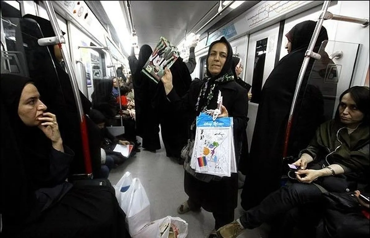 فعالیت ۳۰۰۰ دستفروش در مترو