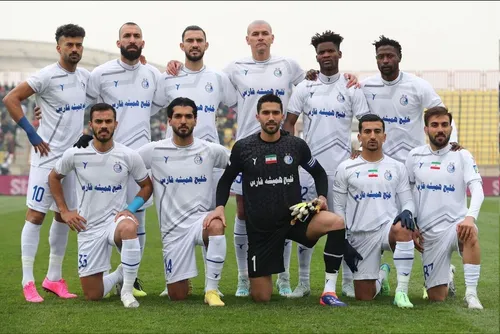 استقلال باخت و لباس نیمار جایزه استقلالی‌ها شد