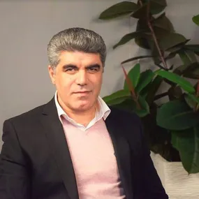 پویش یک دقیقه برای ایران با احمد شریف