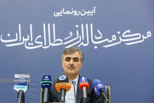 نرخ ارز در مرکز مبادله ارز و طلا براساس متغیر&zwnj;های بنیادین اقتصاد تعیین می&zwnj;شود