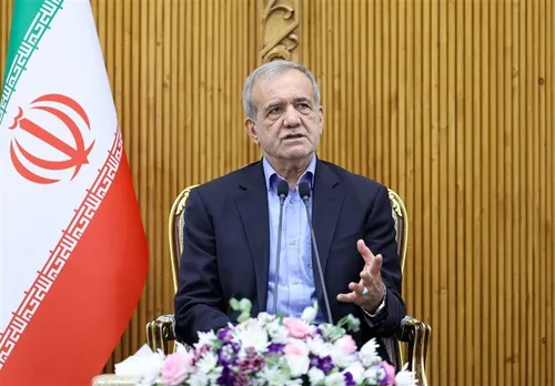 اهدای درجه پروفسوری به پزشکیان از طرف دانشگاه علوم پزشکی بوعلی سینای تاجیکستان