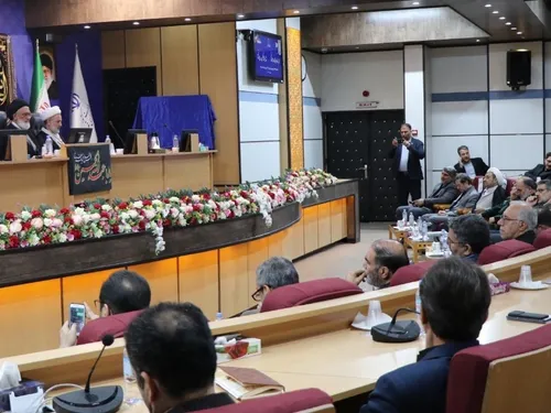 بهره&zwnj;برداری از ۵۴۷ واحد مسکونی در قم با حضور وزیر راه و شهرسازی و مدیرعامل بانک مسکن