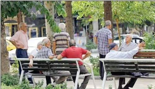۷ بازی خاص برای سالمندان تهرانی